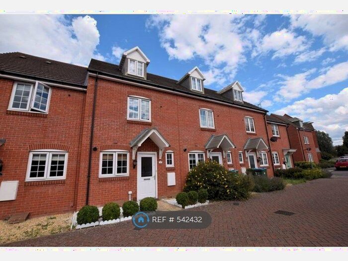 3 Bedroom Terraced House To Rent In Eggleton Close, Aylesbury, HP21