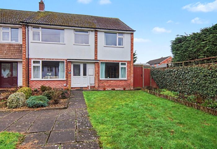 4 Bedroom End Of Terrace House For Sale In Trossachs Road, Coventry, CV5