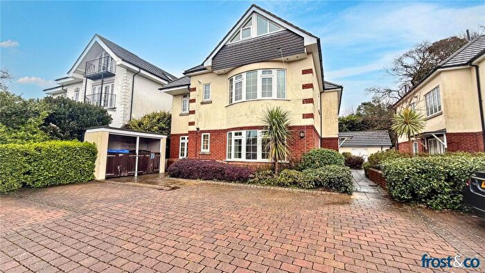 2 Bedroom Apartment For Sale In Ardmore Road, Parkstone, Poole, Dorset, BH14