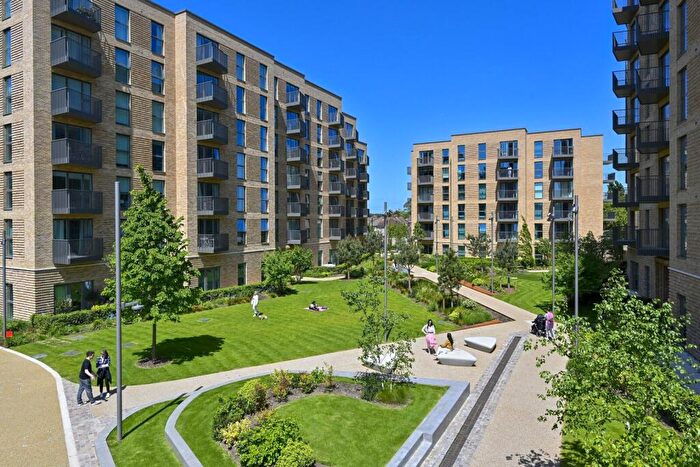 2 Bedroom Flat For Sale In Horlicks Quarter, Slough, SL1