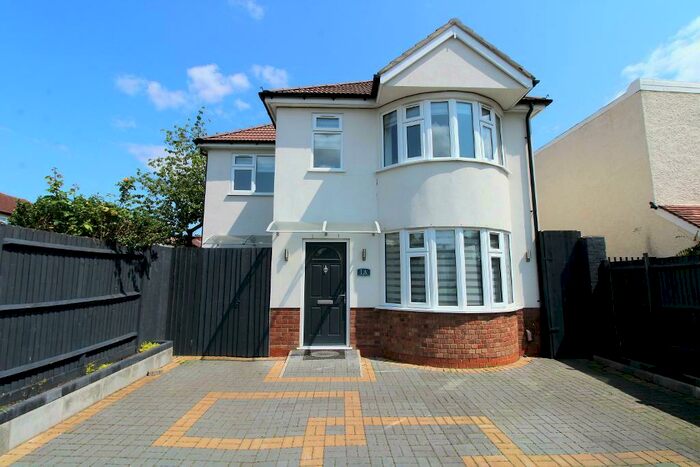 2 Bedroom Detached House To Rent In Kingswear Road, Ruislip, HA4