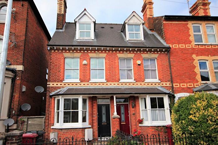 4 Bedroom Terraced House To Rent In Milman Road, Reading, Berkshire, RG2