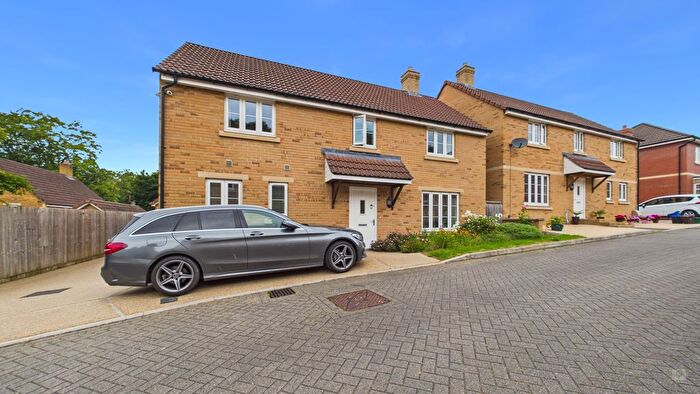 4 Bedroom Detached House For Sale In Tayberry Close, Stoke-Sub-Hamdon, TA14