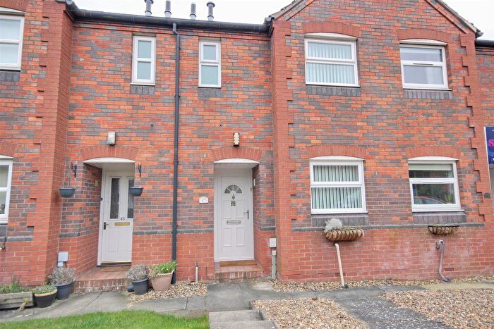 2 Bedroom Terraced House For Sale In Wingfield Way, Beverley, HU17