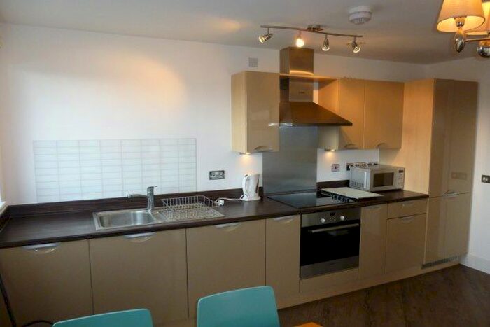 2 Bedroom Flat To Rent In Bell Barn Road, Birmingham, B15