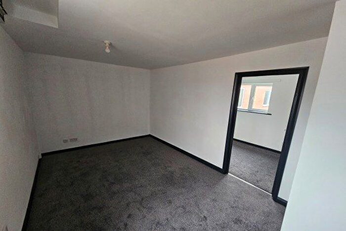 2 Bedroom Flat To Rent In Quinton, Birmingham, B32