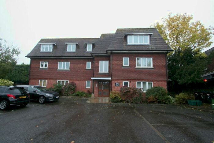 2 Bedroom Apartment To Rent In Bath Road, Thatcham, RG18