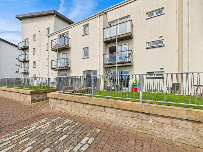 2 Bedroom Flat For Sale In Mariners View, Ardrossan, KA22