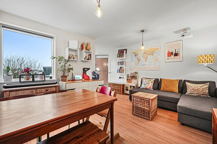 2 Bedroom Flat For Sale In Xchange Point, Market Road, N7