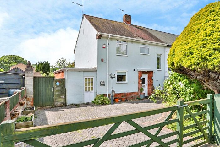 3 Bedroom End Of Terrace House For Sale In Castle Lane West, Strouden Park, Bournemouth, Dorset, BH8