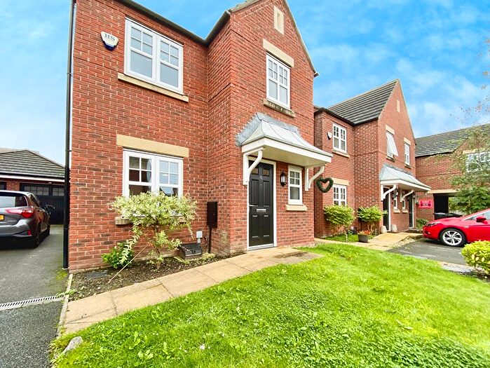 3 Bedroom Detached House To Rent In Harper Close, Northwich, Cheshire, CW8