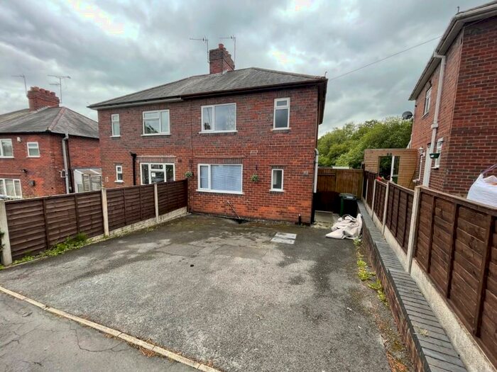 2 Bedroom Semi-Detached House To Rent In Beecher Road East, Halesowen, Birmingham, B63