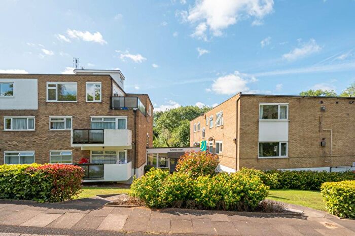 2 Bedroom Flat For Sale In Sunrise View, Mill Hill, London, NW7
