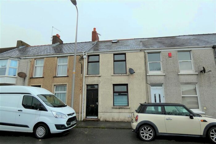 2 Bedroom Terraced House To Rent In Robert Street, Milford Haven SA73