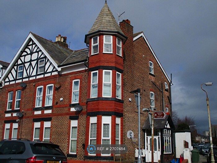 2 Bedroom Flat To Rent In West Kirby, Wirral, CH48