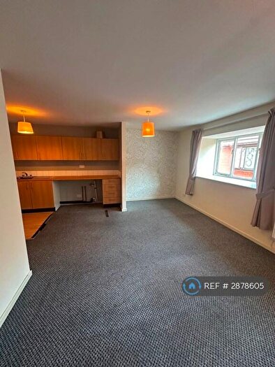 2 Bedroom Flat To Rent In Chapel Walk, Alfreton, DE55
