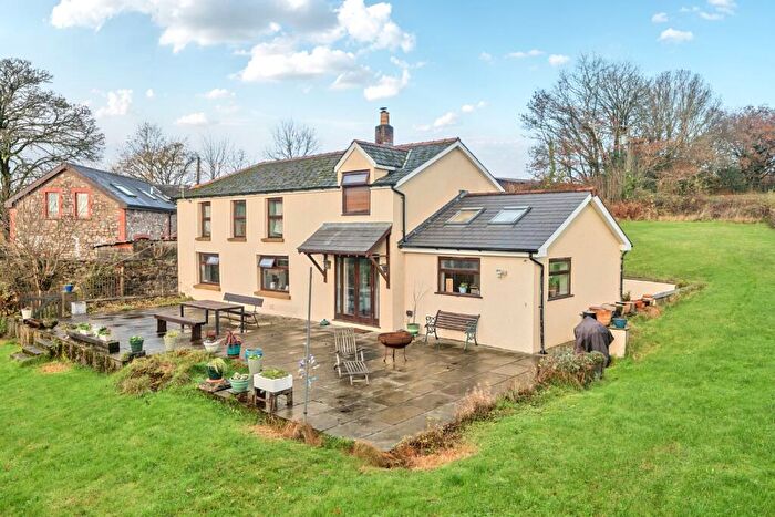 4 Bedroom Detached House For Sale In Aberdare Rhondda Cynon Taf, CF44