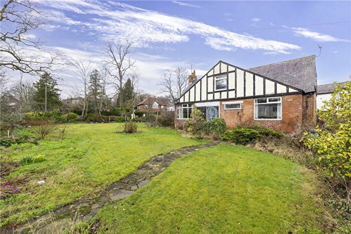 5 Bedroom Detached House For Sale In Broomfield, Leeds, West Yorkshire, LS16