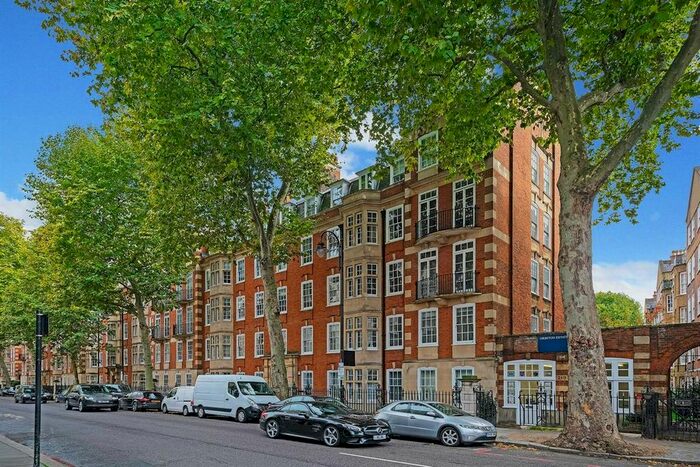 4 Bedroom Flat To Rent In Old Brompton Road, London, SW5