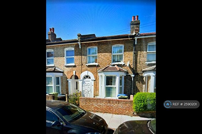4 Bedroom Terraced House To Rent In Stanbury Road, London, SE15