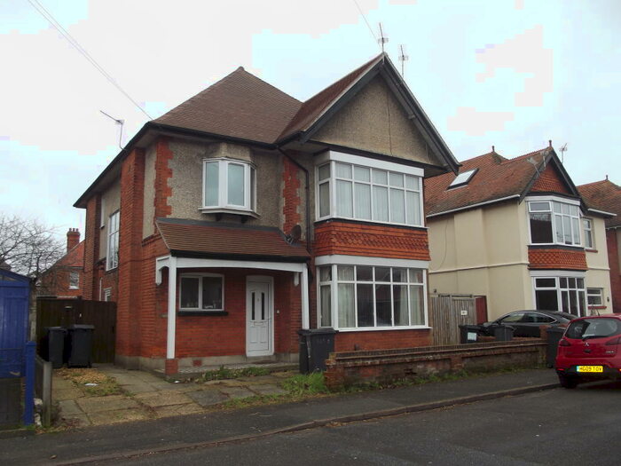 Studio To Rent In Hayes Avenue, Kings Park, BH7