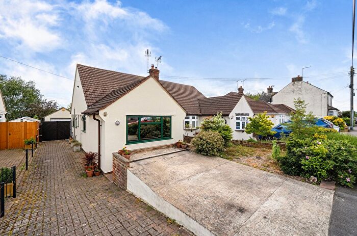 3 Bedroom Bungalow For Sale In Harold Road, Hawley, Dartford, Kent, DA2