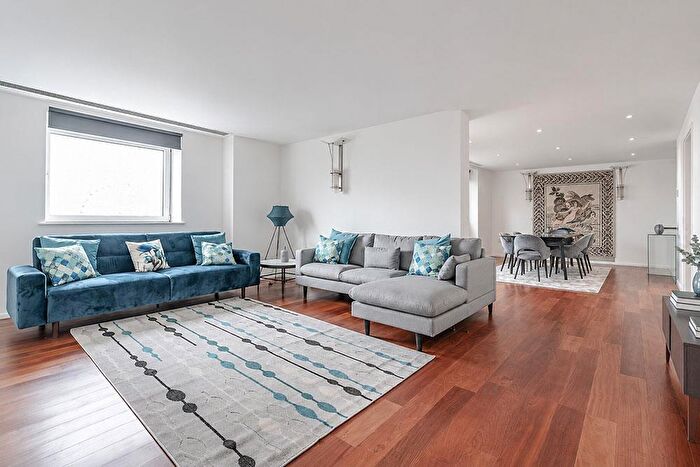 3 Bedroom Apartment To Rent In St. Johns Wood Park, St John's Wood, London, NW8