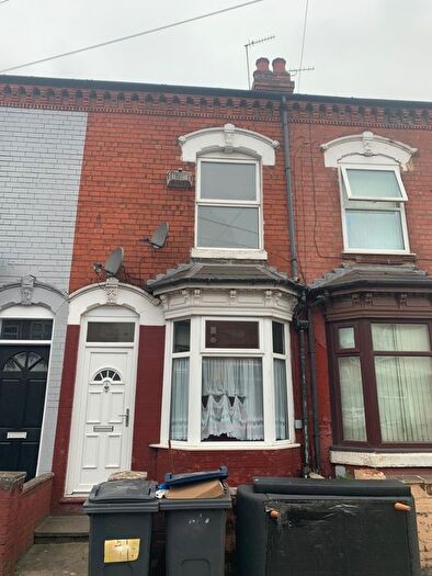 3 Bedroom Terraced House To Rent In Percy Road, Sparkhill, Birmingham, B11