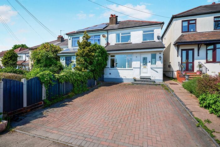 3 Bedroom Semi Detached House For Sale In Cotsdale Road, Penn Common, Wolverhampton, WV4