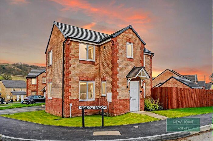 3 Bedroom Detached House For Sale In Meadow Brook, Halifax, HX2