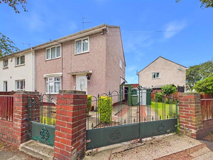 3 Bedroom Semi-Detached House For Sale In Coniston, Heworth, Gateshead, NE10