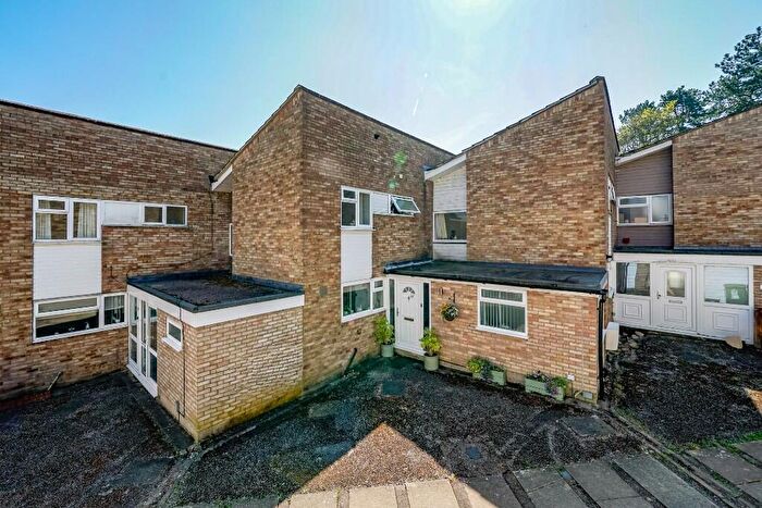 3 Bedroom Terraced House For Sale In Hilltop Road, Berkhamsted, Hertfordshire, HP4