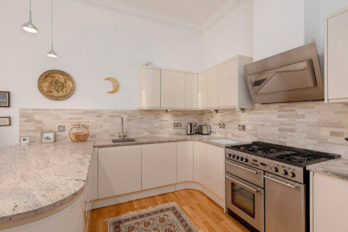 3 Bedroom Flat For Sale In / Bath Street, Portobello, Edinburgh, EH15