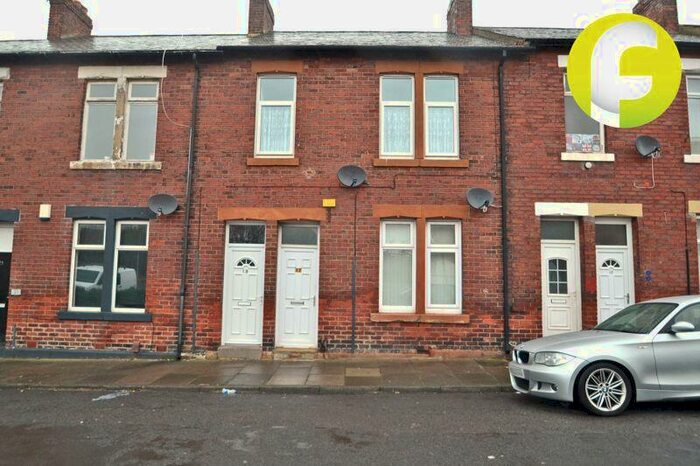 2 Bedroom Flat To Rent In Mindrum Terrace, North Shields, NE29