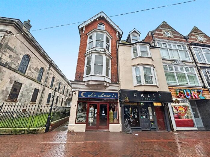 1 Bedroom Apartment To Rent In St Mary Street, Weymouth, DT4