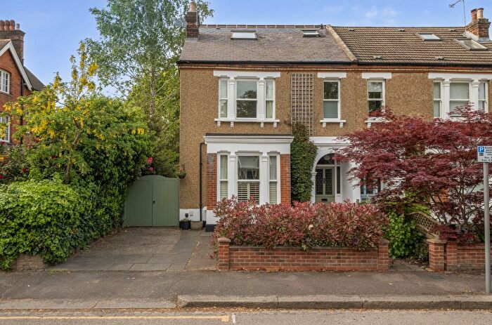 4 Bedroom Semi Detached House For Sale In Granville Road, High Barnet, EN5