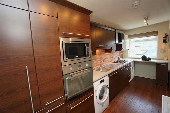 1 Bedroom Flat To Rent In Beech Court, Beech Hill Road, Broomhill, Sheffield, S10