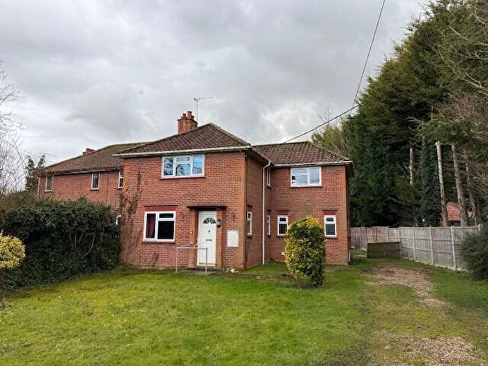 4 Bedroom Semi-Detached House For Sale In Flaxman Close, Low Road, Alburgh, Harleston, Norfolk, IP20