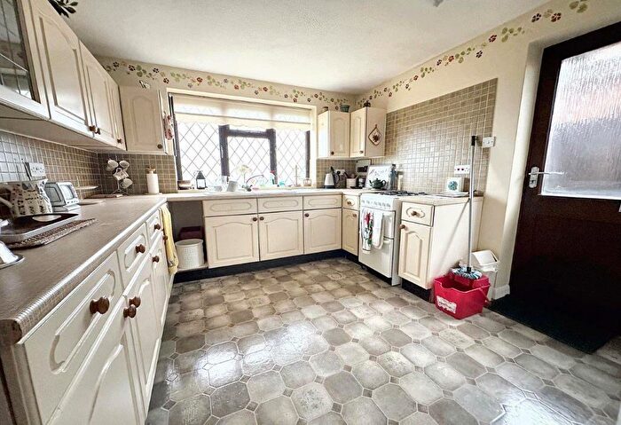 2 Bedroom Detached Bungalow For Sale In The Park, Rottingdean, BN2
