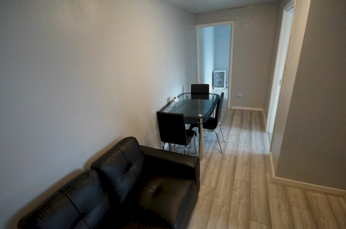 2 Bedroom Flat To Rent In Heath Road, Coventry, CV2