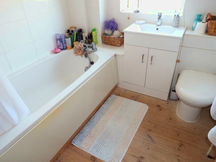 3 Bedroom End Of Terrace House For Sale In Julia Gate, Stevenage, Hertfordshire, SG2