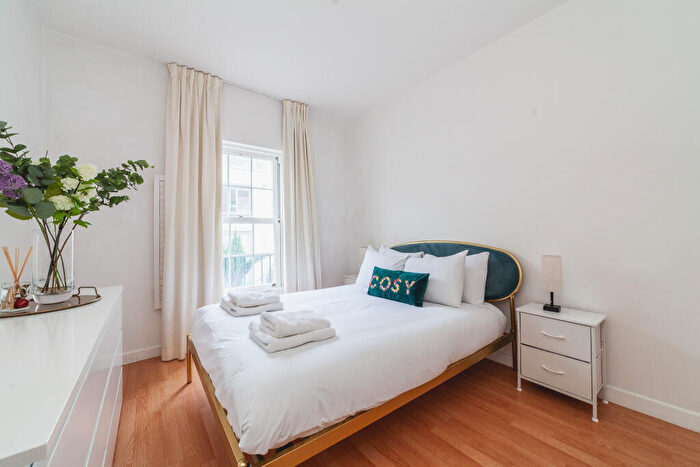 1 Bedroom Flat To Rent In Helena Square, London, SE16