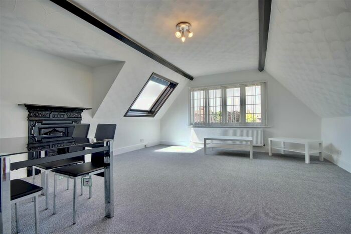 2 Bedroom Flat To Rent In Festing Road, Southsea, PO4