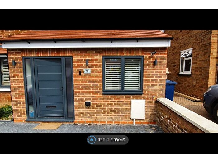 Studio To Rent In Northfield Road, Barnet, EN4