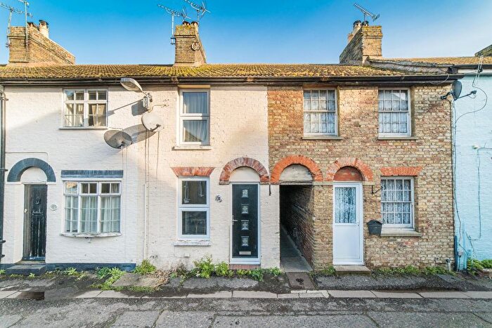 2 Bedroom Terraced House For Sale In Russell Place, Faversham, ME13