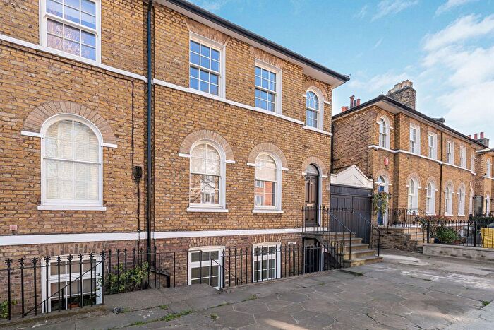 1 Bedroom Flat To Rent In Lower Road, Surrey Quays, SE8