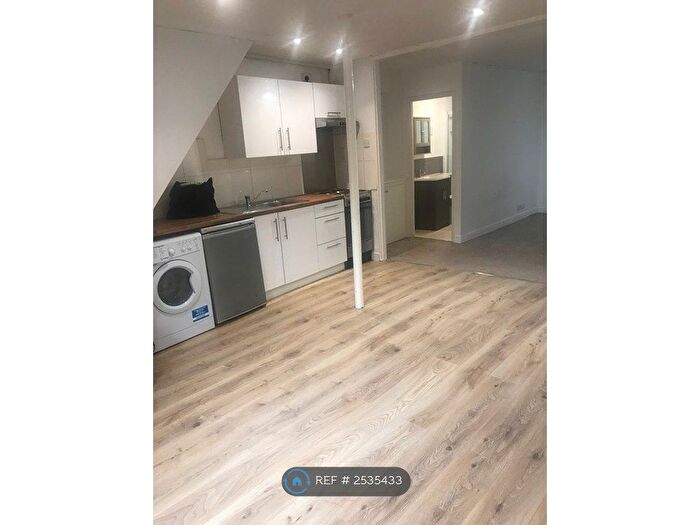 Studio To Rent In Iron Bridge, Exeter, EX4