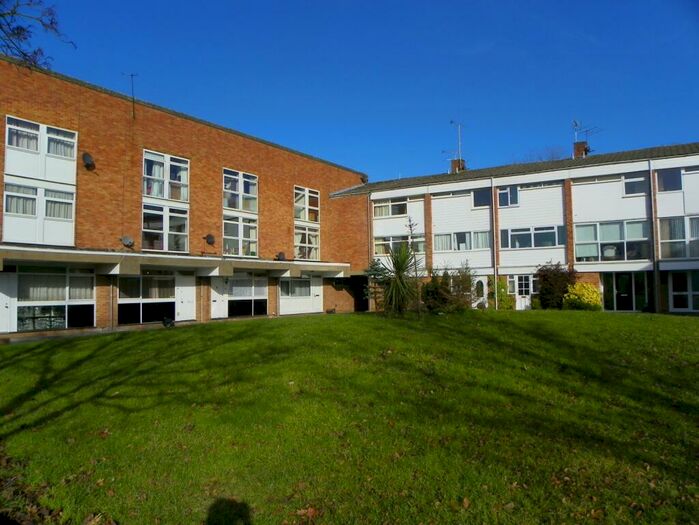 Property To Rent In Colleton Drive, Twyford, Reading, Berkshire, RG10