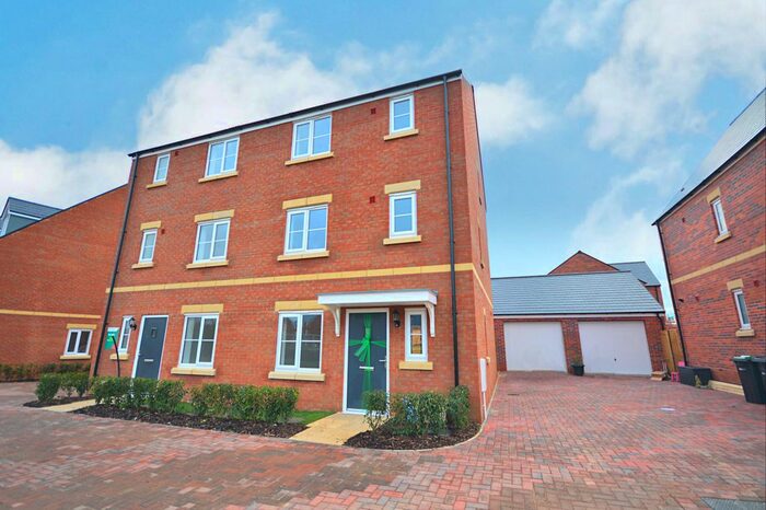 4 Bedroom Property To Rent In Stork Lane, Rothwell, Kettering, NN14