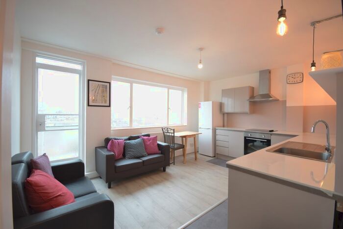 3 Bedroom Flat To Rent In Pemberton Garden, Archway, London, N19